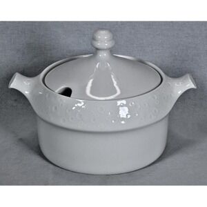 Kaiser Porcelain Soup Tureen w/ Lid White Embossed Circles Pattern #KAI75